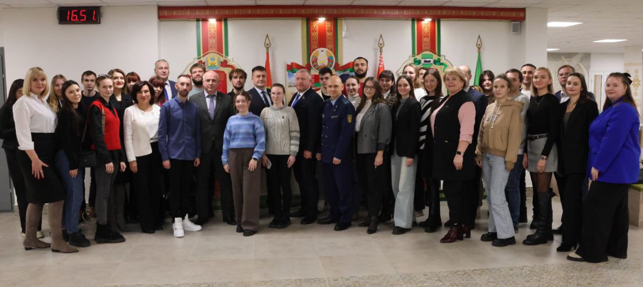 Встреча руководства  региона с молодежью