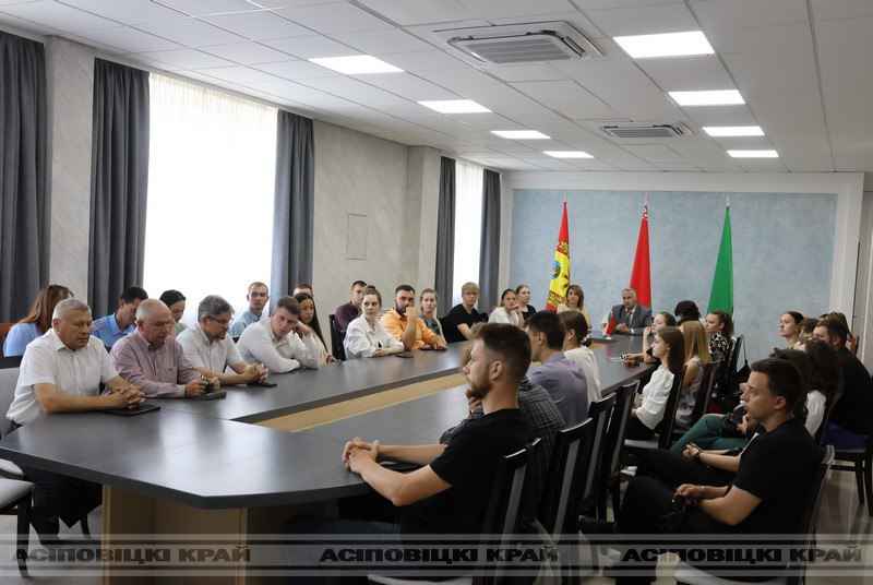 Молодежь Осиповичского района приняла участие в диалоговой площадке, приуроченной к 30-летию института президентства